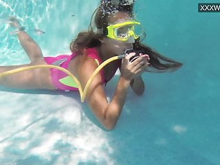 Cute Teen Irina Poplavok Swims Naked Underwater free video